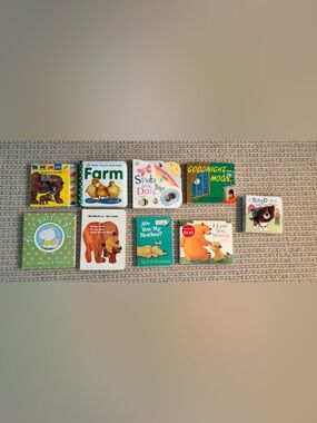 Board Book Set ; GUC ; Brown Bear, Good Night Moon ; Set of 9